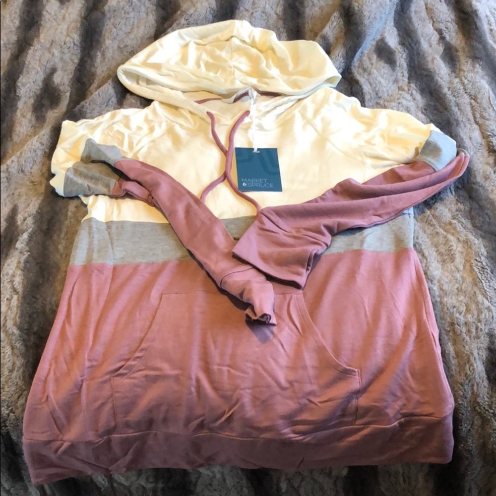 Hooded knit pullover